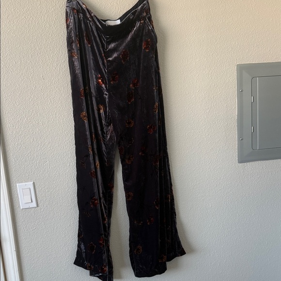 Anthropologie Ett:twa Jessica Floral Purple Velvet loose Extra Wide leg Pants M - Picture 2 of 12
